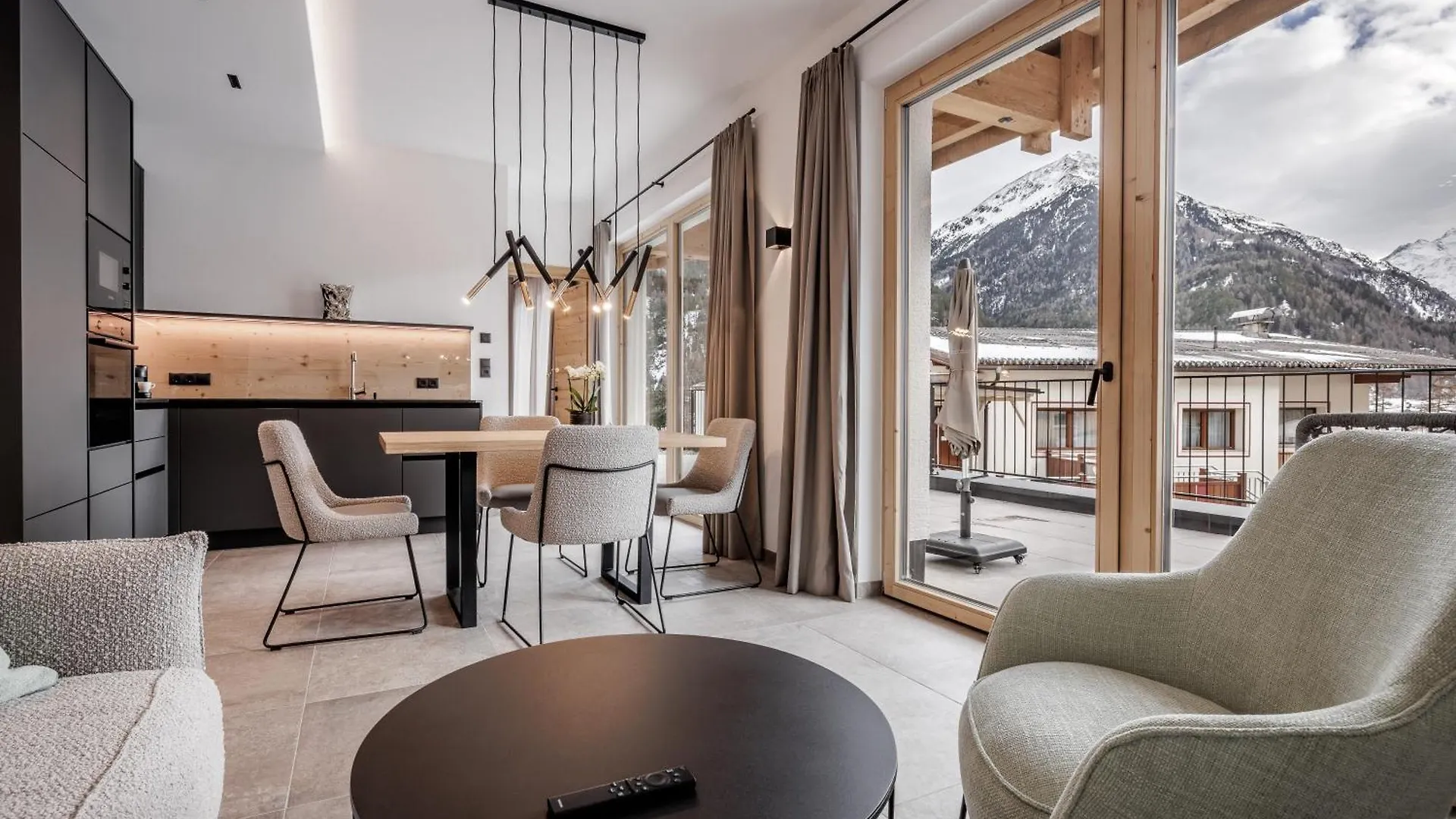 Leni Mountain Lodge Sölden Aparthotel